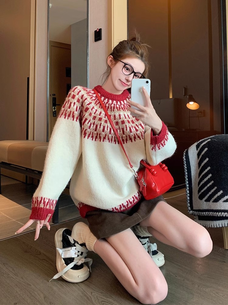 Round neck lazy red bottoming shirt thick knitted sweater