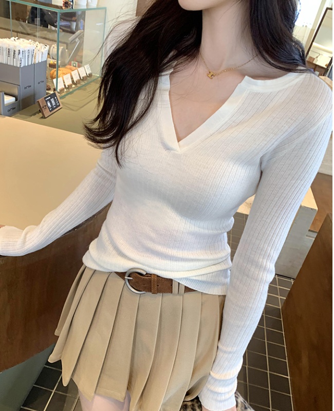 Knitted wool tops white inside the ride bottoming shirt for women