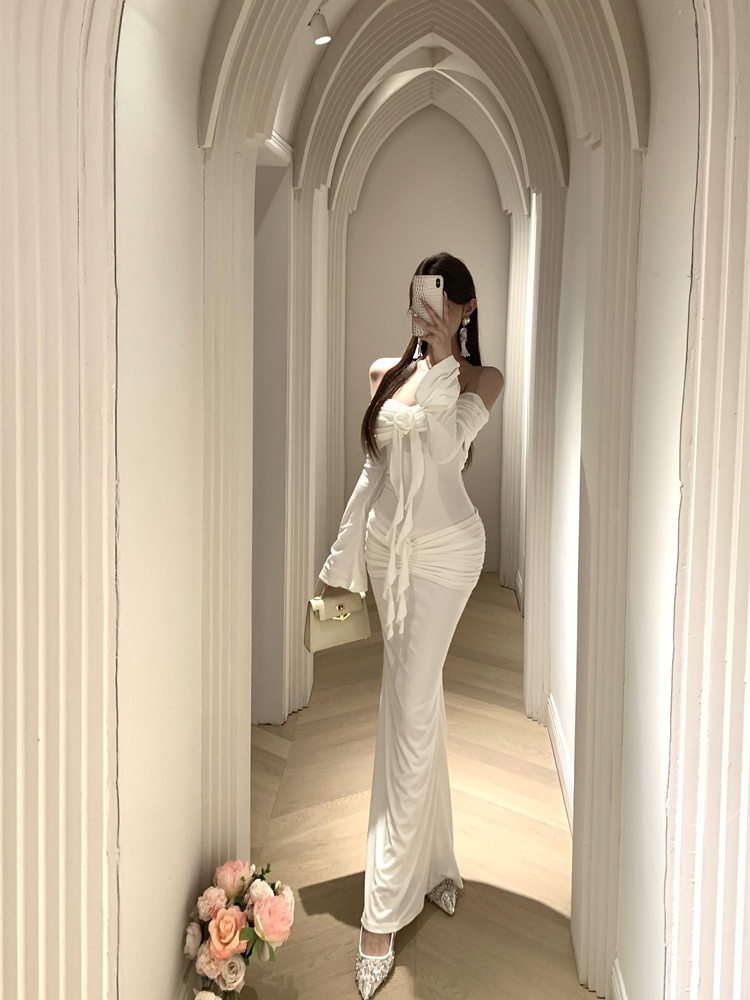 Slim spicegirl flat shoulder long long sleeve dress