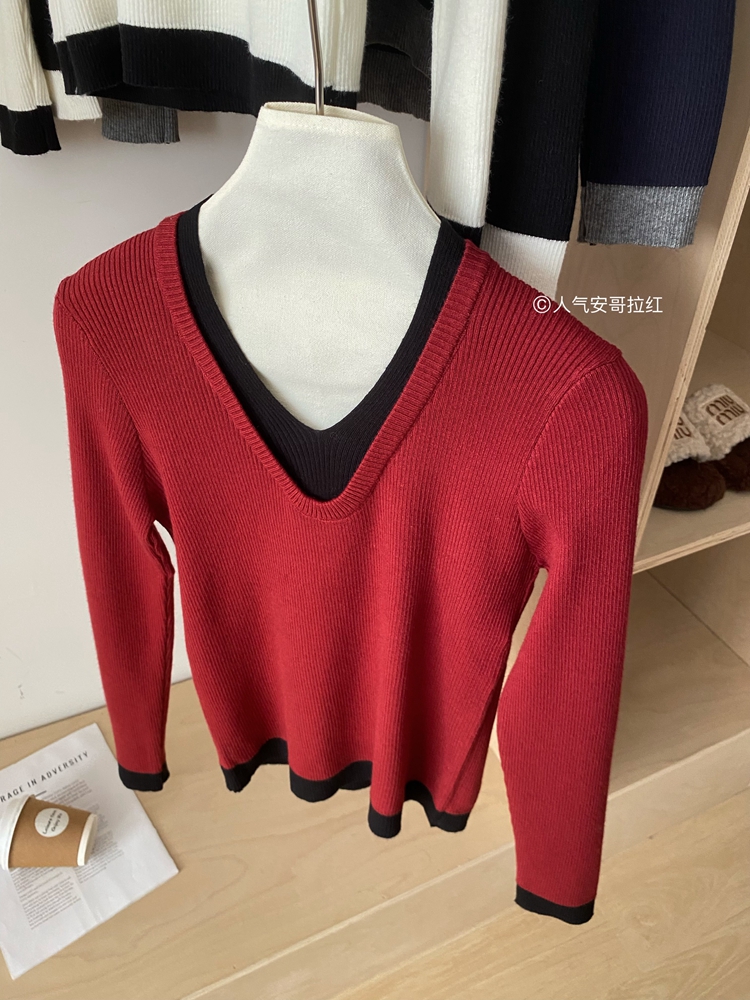 Pseudo-two temperament slim mixed colors sweater