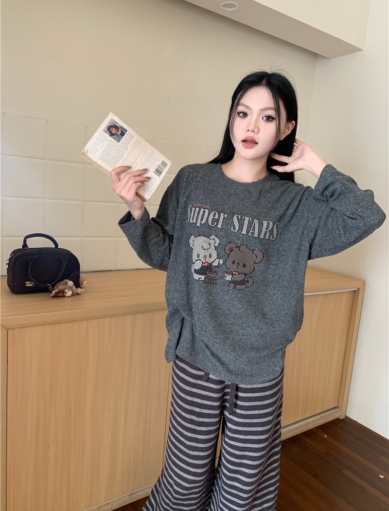 Fleece round neck letters cartoon pattern doll shirt