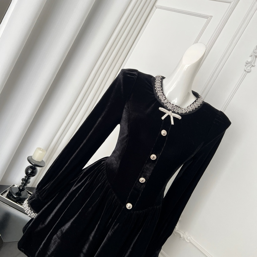 Autumn and winter velvet black rhinestone dress