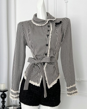 Show young maiden plaid doll collar shirt