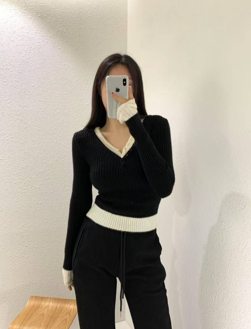 Slim Korean style temperament Pseudo-two V-neck sweater