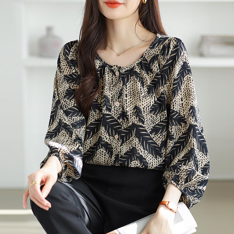 Round neck bottoming shirt large yard shirt for women