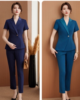 Business suit a set for women