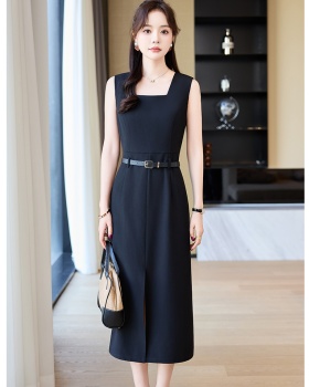 Black dress sleeveless belt