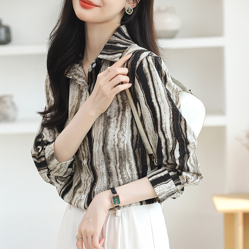 Fashion vertical bars stripe tops printing long sleeve shirt