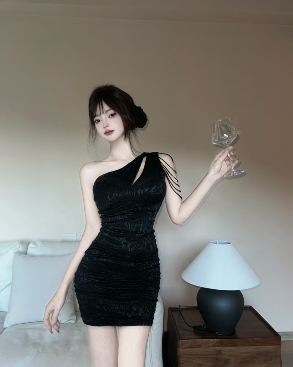 Short bottoming tassels lace shoulder sexy dress