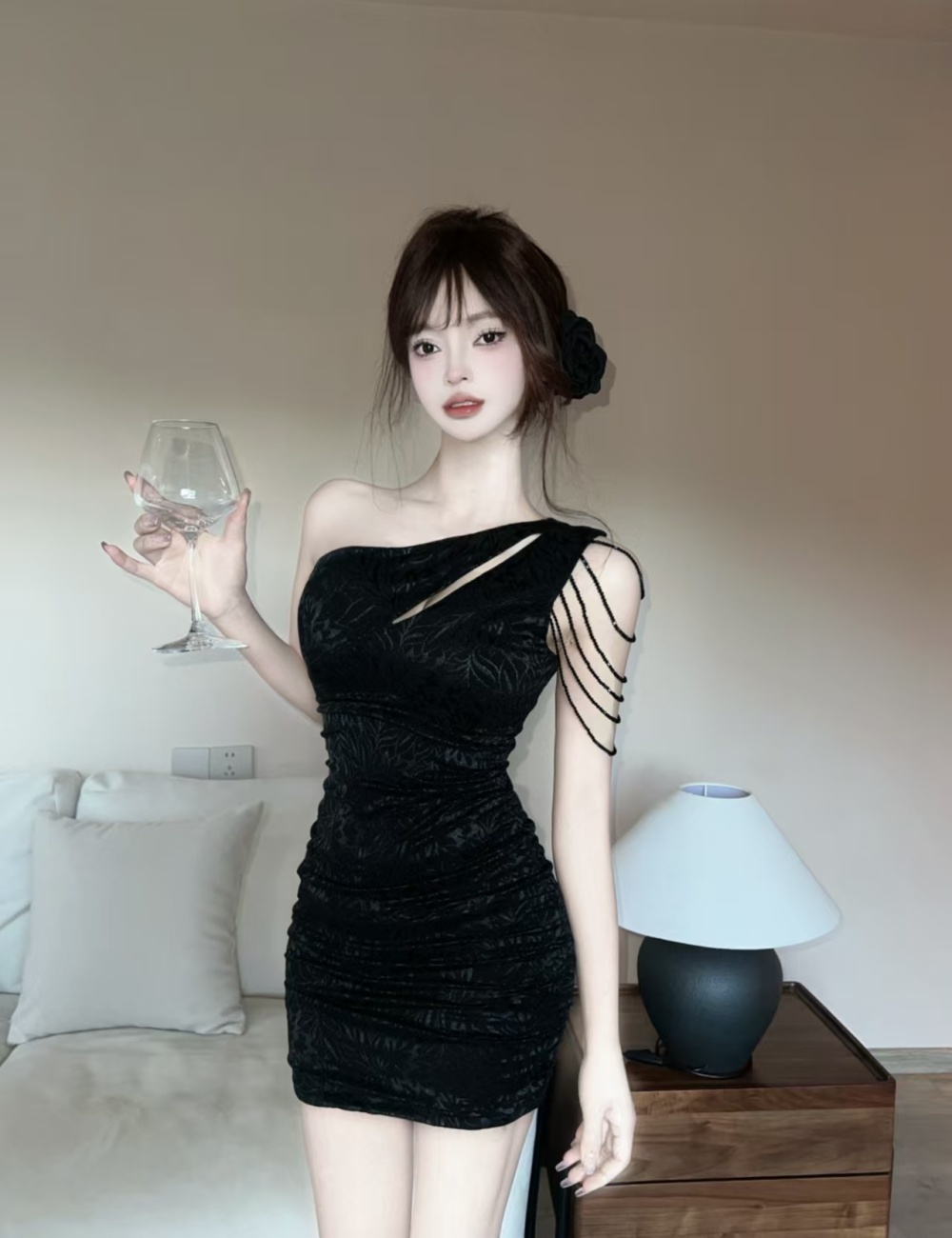 Short bottoming tassels lace shoulder sexy dress