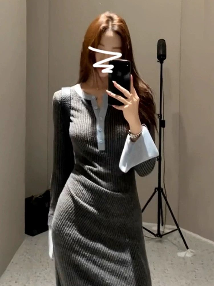 Knitted package hip sweater inside the ride gray dress for women