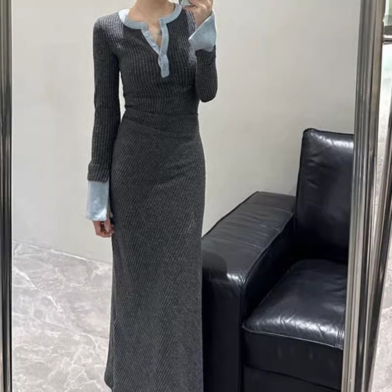 Knitted package hip sweater inside the ride gray dress for women