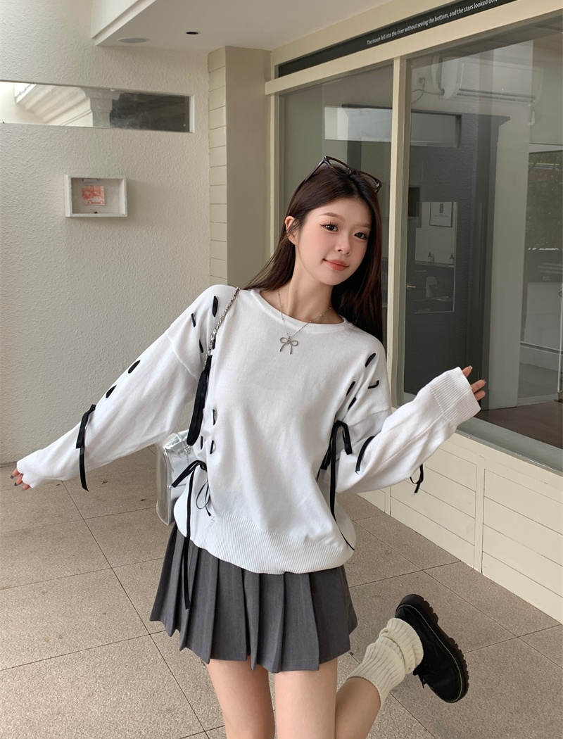 Loose round neck sweater bow bandage tops for women