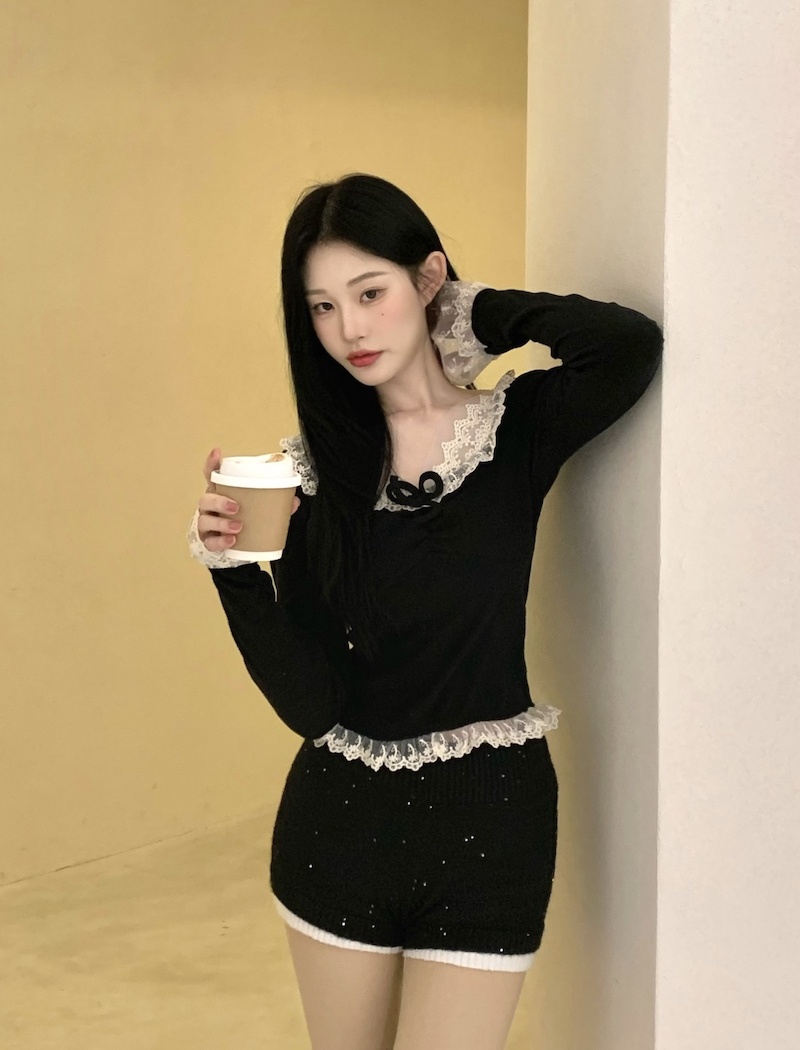 Embroidery knitted T-shirt lace tops