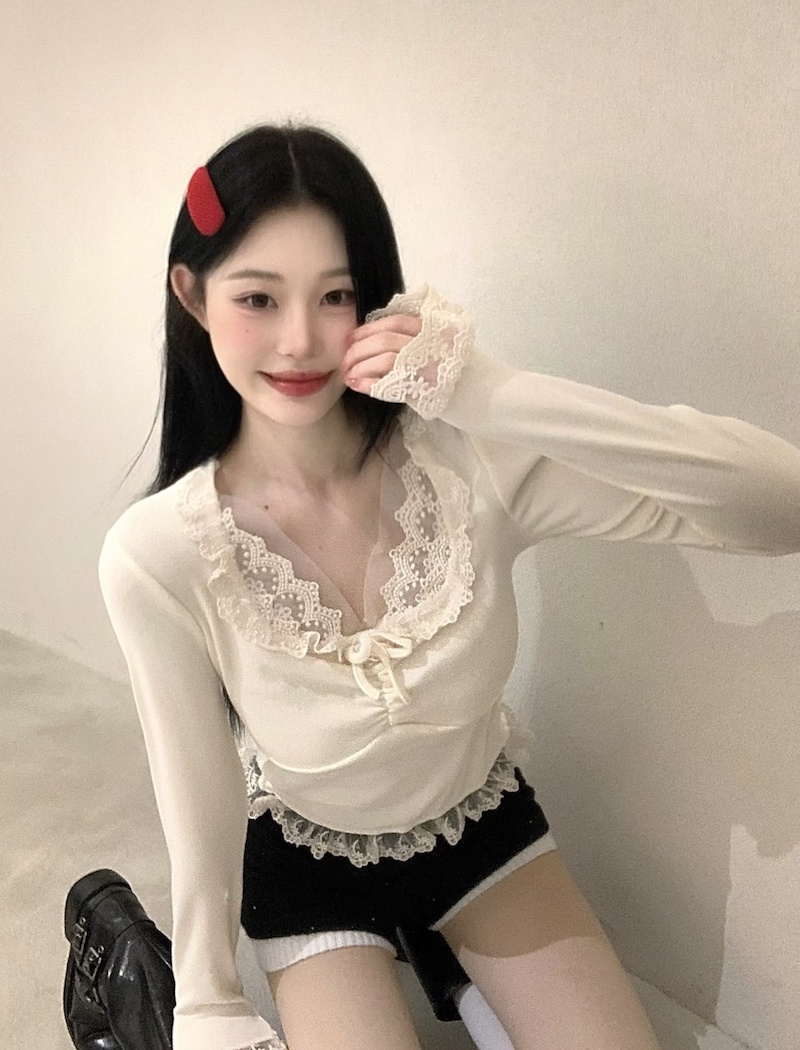 Embroidery knitted T-shirt lace tops