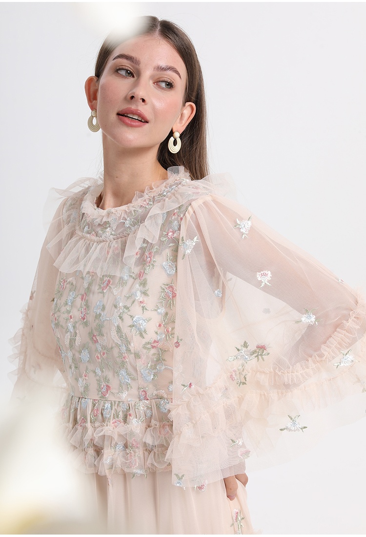 Lotus leaf temperament round neck big skirt embroidery dress