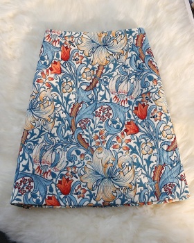 Anti emptied skirt spring and summer short skirt