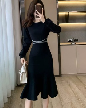 Round neck Hepburn style dress exceed knee sweater