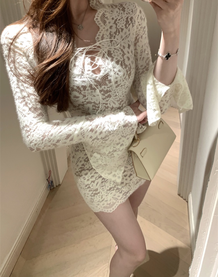 Simple bottoming long V-neck slim lace dress