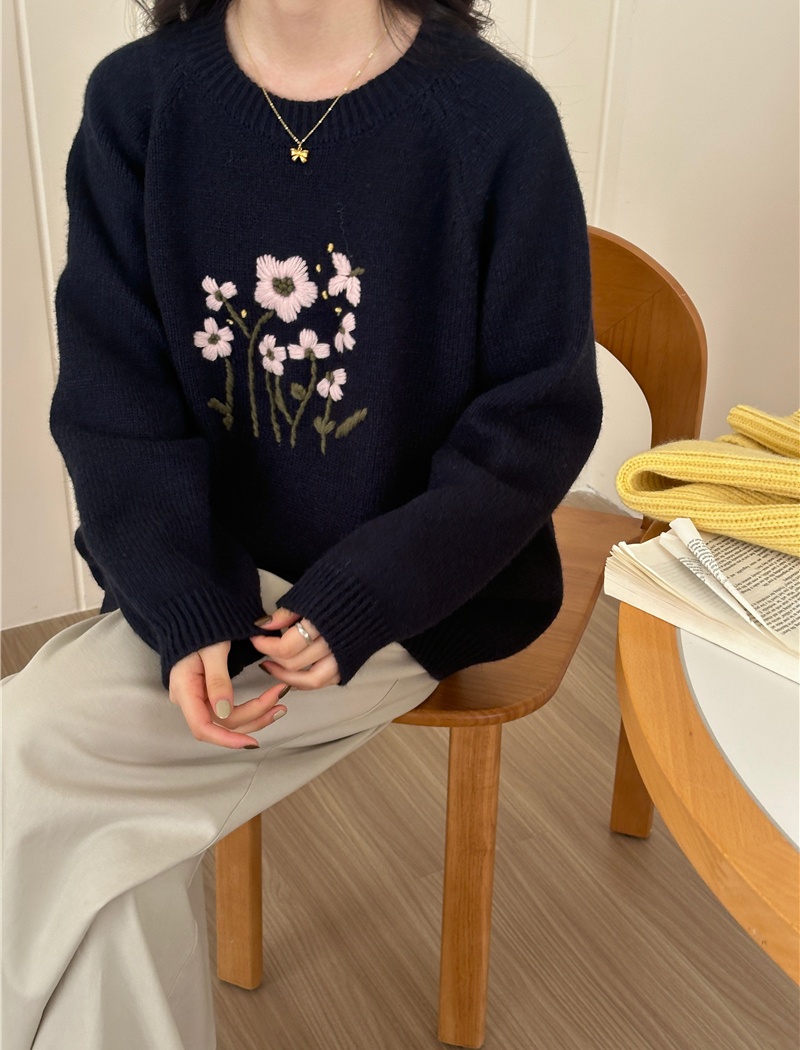 Embroidery loose flowers sweater all-match retro spring tops