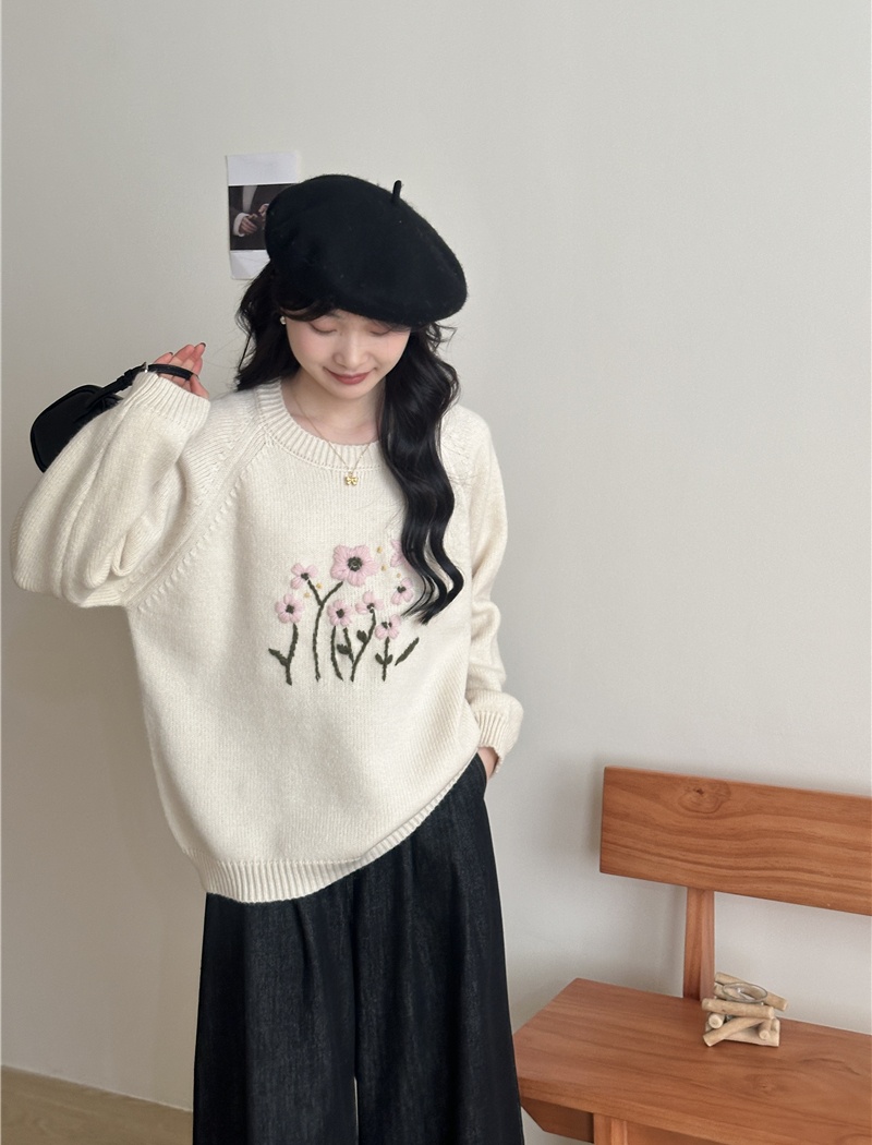 Embroidery loose flowers sweater all-match retro spring tops