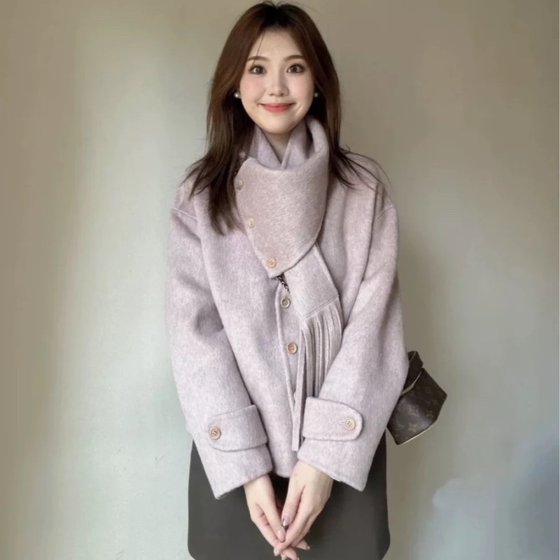 Autumn and winter scarves short woolen coat for women