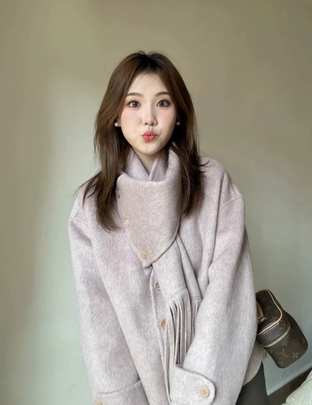 Autumn and winter scarves short woolen coat for women