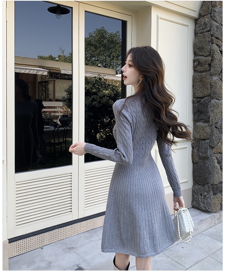 Autumn and winter pinched waist knitted twist bottoming dress