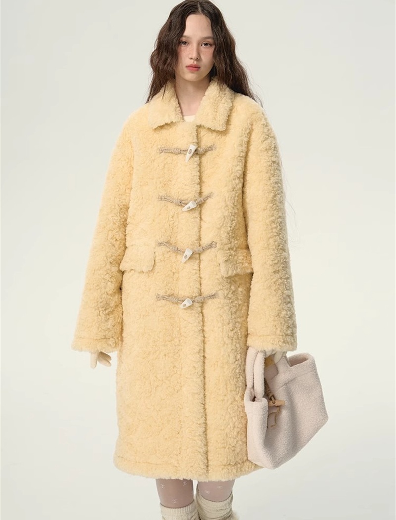 Sweet lambs wool cubs woolen coat lapel long winter coat