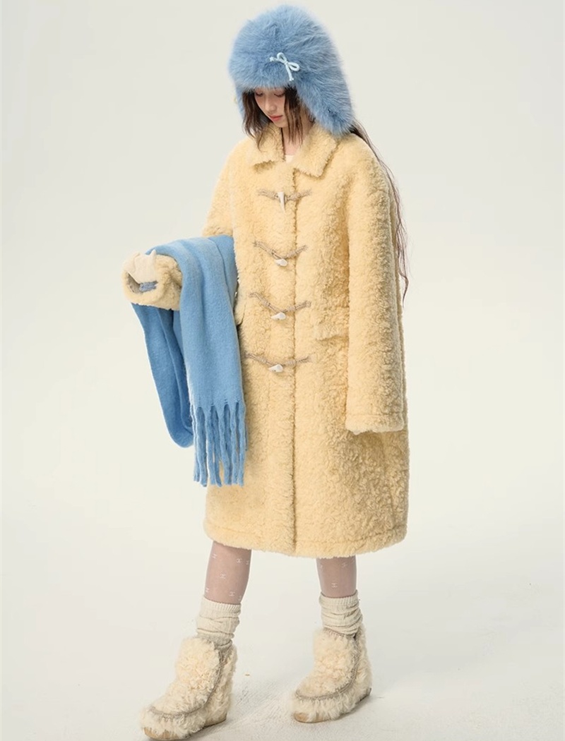 Sweet lambs wool cubs woolen coat lapel long winter coat