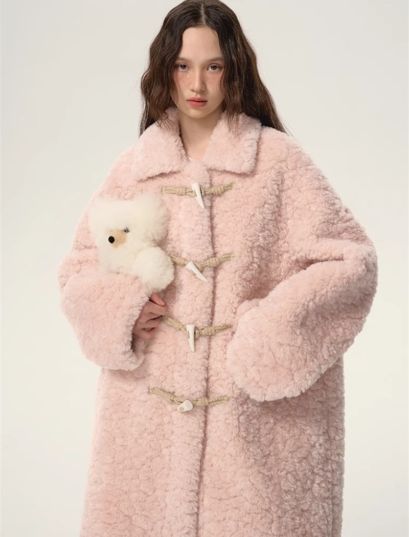 Sweet lambs wool cubs woolen coat lapel long winter coat