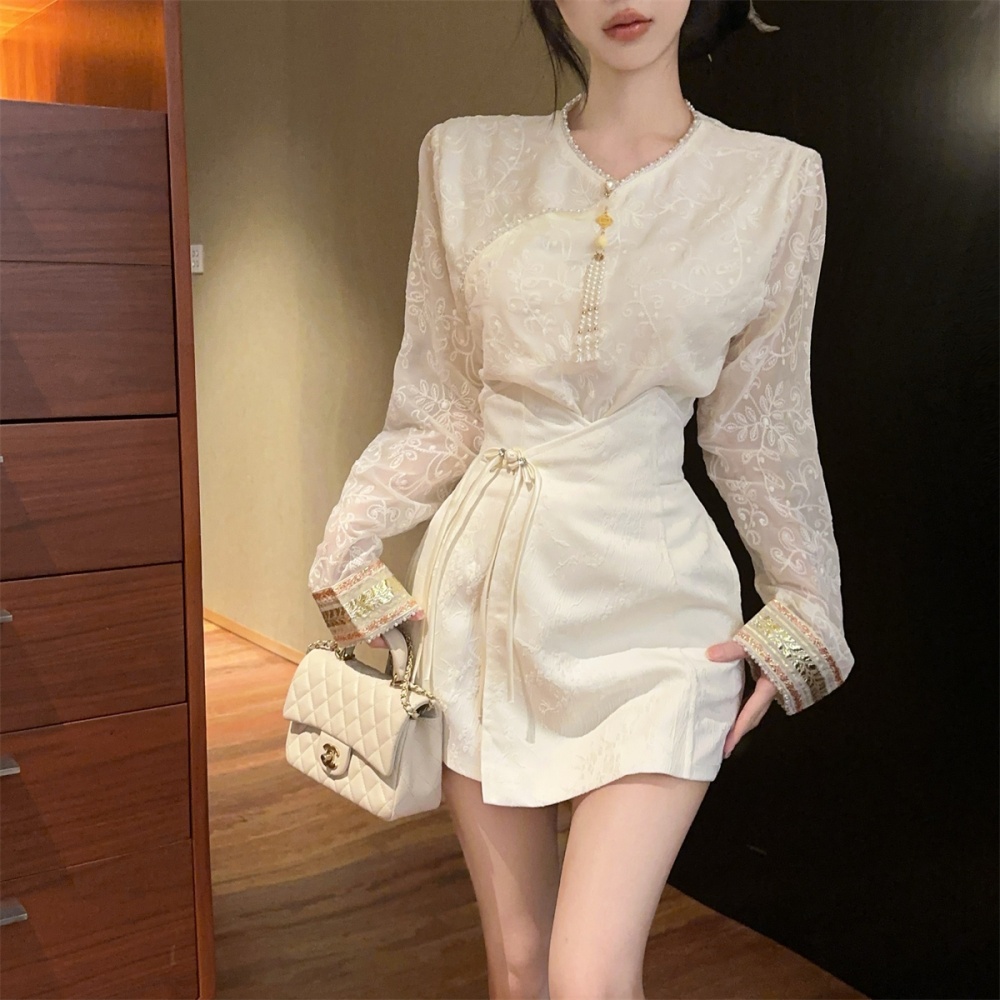 Chinese style short skirt lace small shirt a set for women