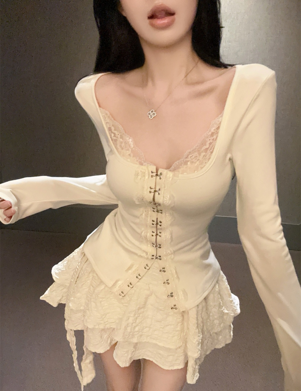 Enticement split stitching square collar lace short tops