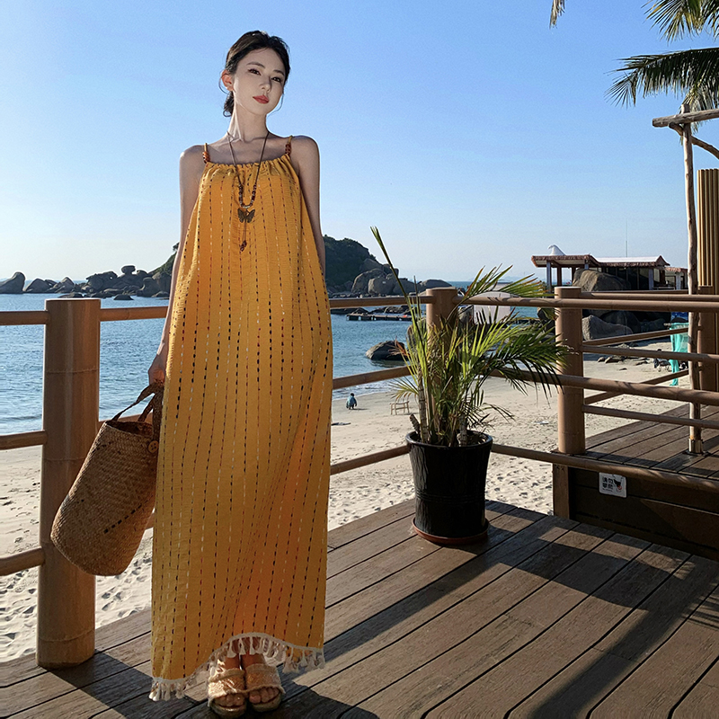 Vacation embroidery long dress seaside sling dress