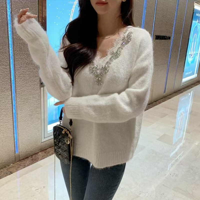 Sweet style rhinestone V-neck spring splice sweater