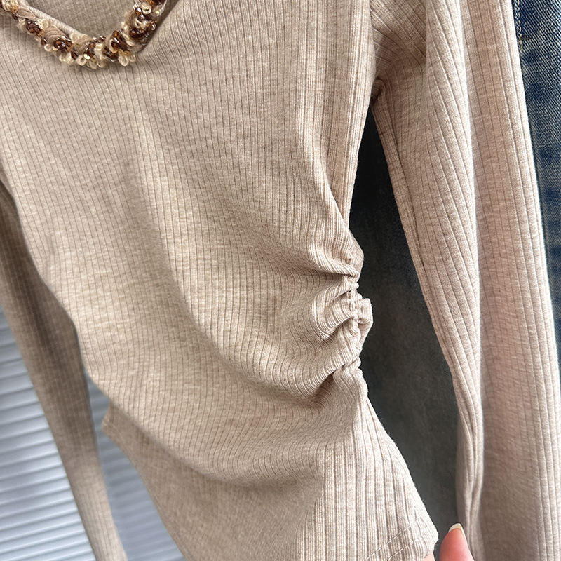 Autumn and winter round face knitted V-neck tops