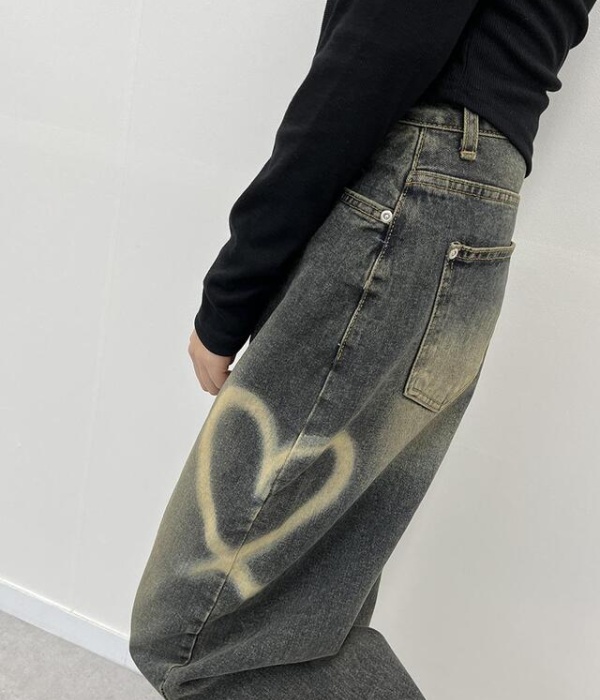 Washed heart jeans