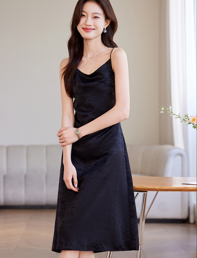 Sling V-neck long strap dress package hip shoulder strap dress