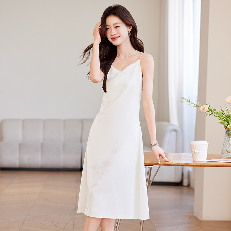 Sling V-neck long strap dress package hip shoulder strap dress