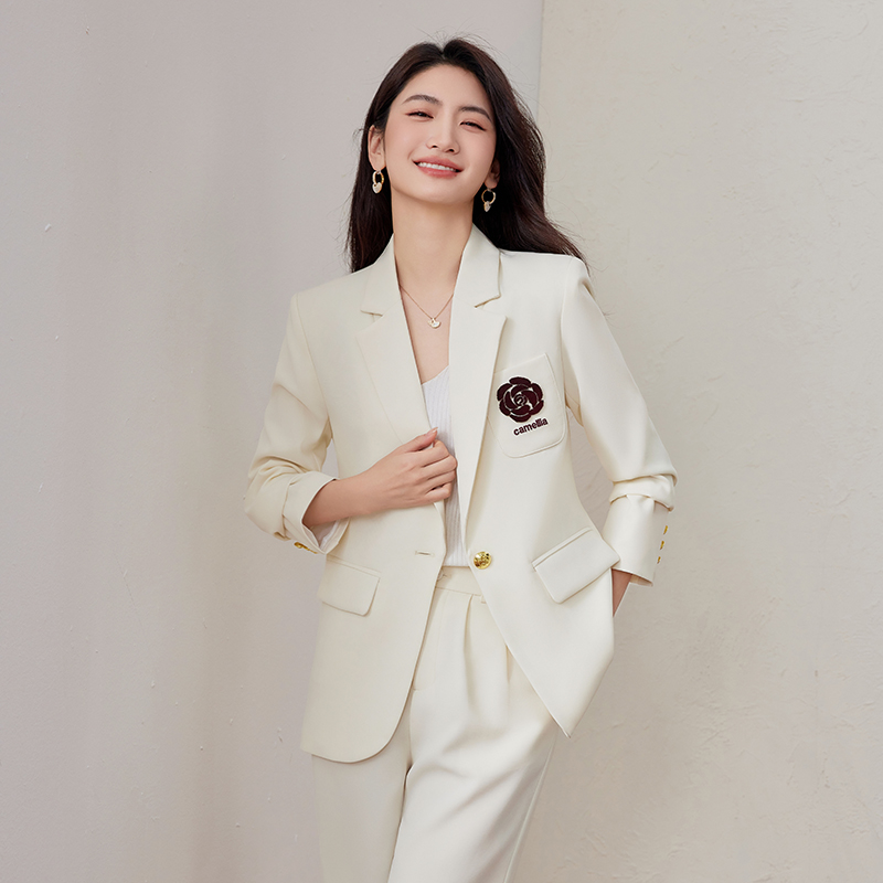 Fashion white coat light luxury business suit