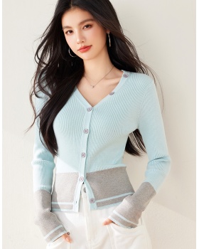 V-neck cardigan slim bottoming shirt for women