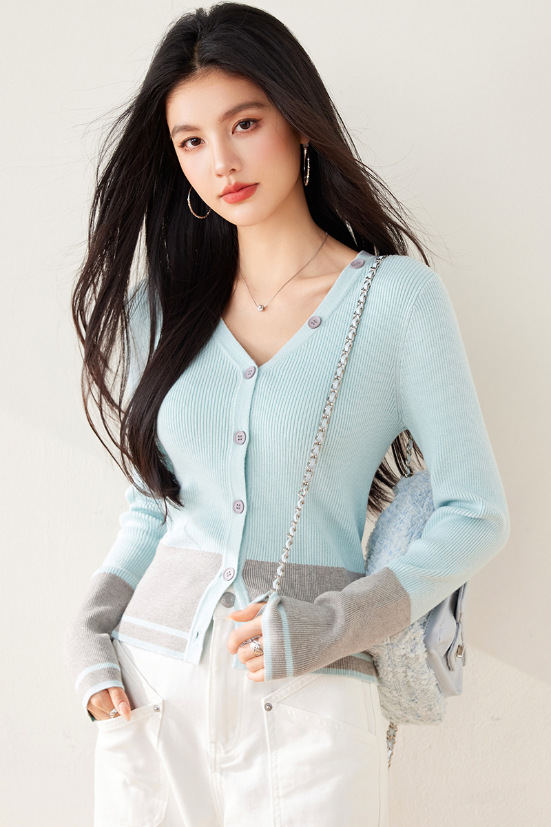 V-neck cardigan slim bottoming shirt for women