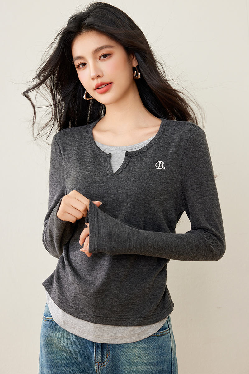 V-neck spring T-shirt long sleeve bottoming shirt for women