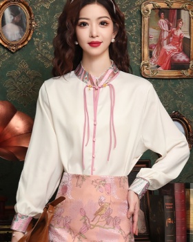 Spring mixed colors embroidery shirt