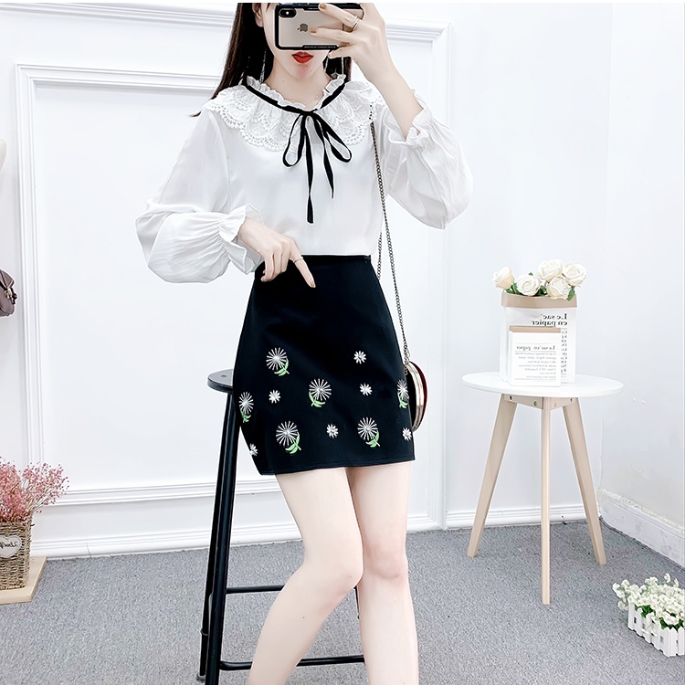 Spring and summer refreshing embroidery skirt for women