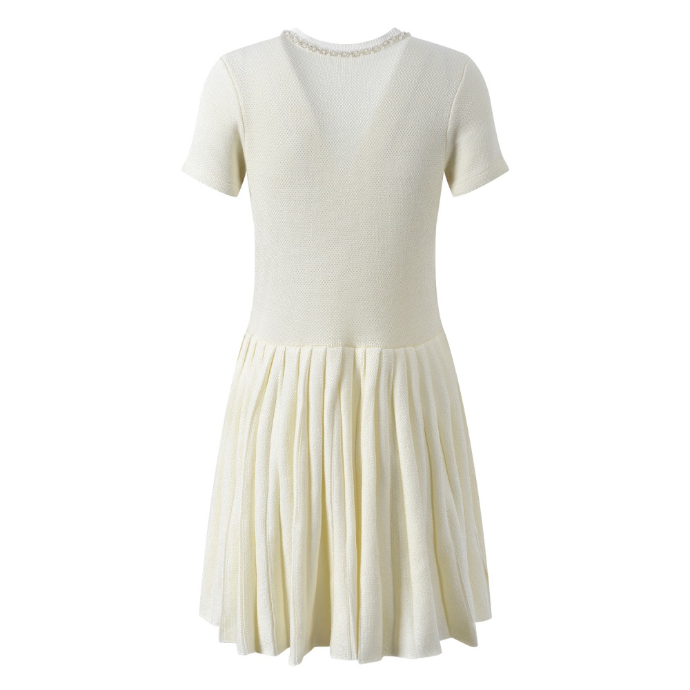 Round neck pleated diamond buckle white ladies dress