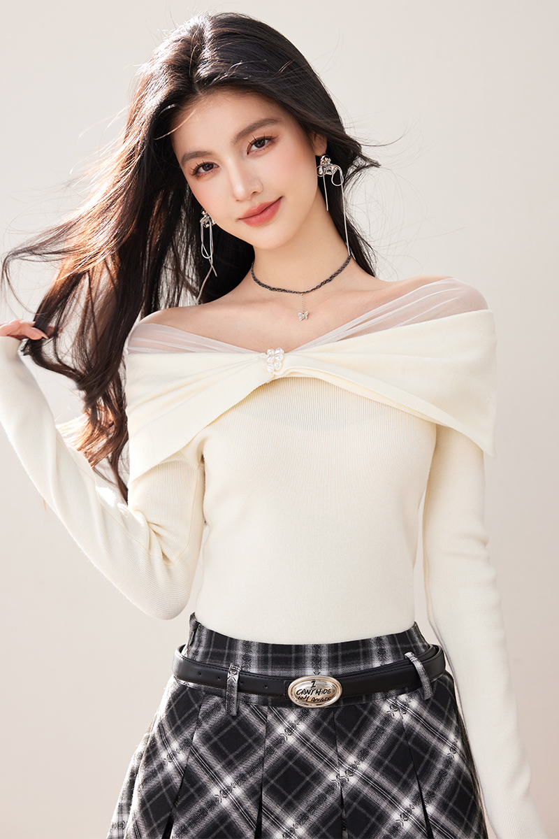 Sexy flat shoulder enticement sweater gauze splice pearl tops