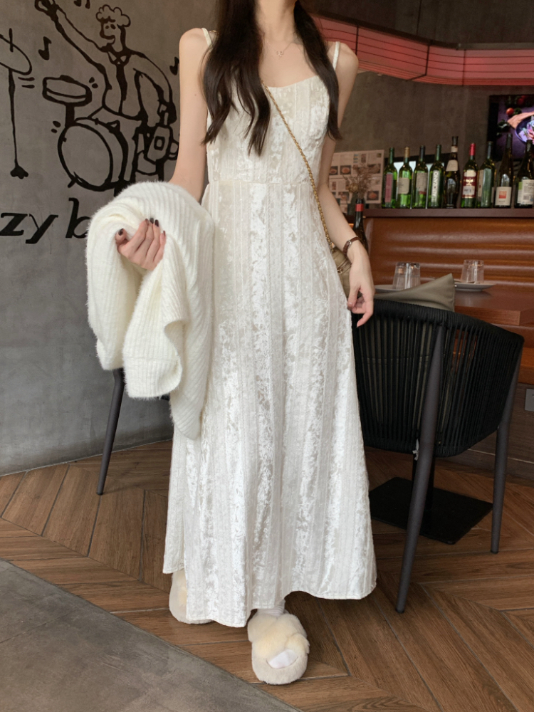 Velvet temperament ladies strap dress Korean style lady dress