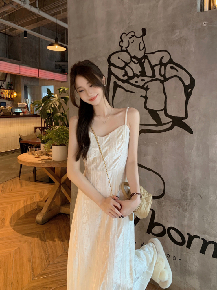 Velvet temperament ladies strap dress Korean style lady dress