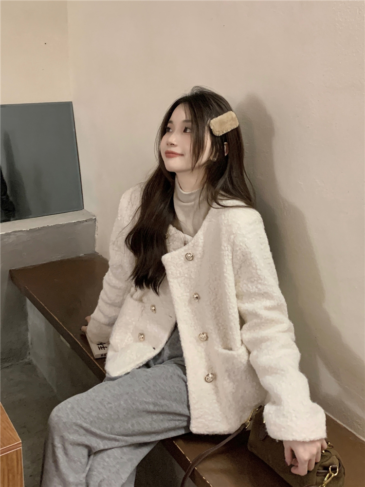 Chanelstyle round neck coat retro double-breasted cardigan